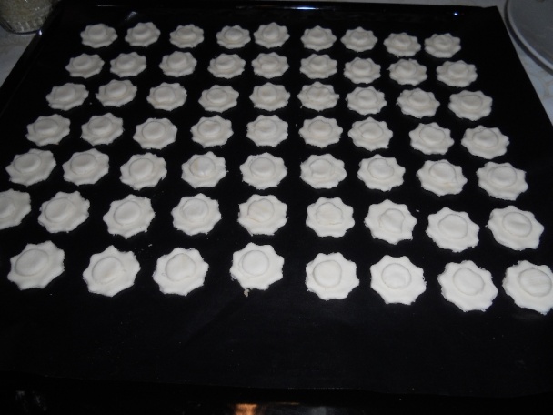 Tortičky z lístkového cesta so syrom - obrázok 2