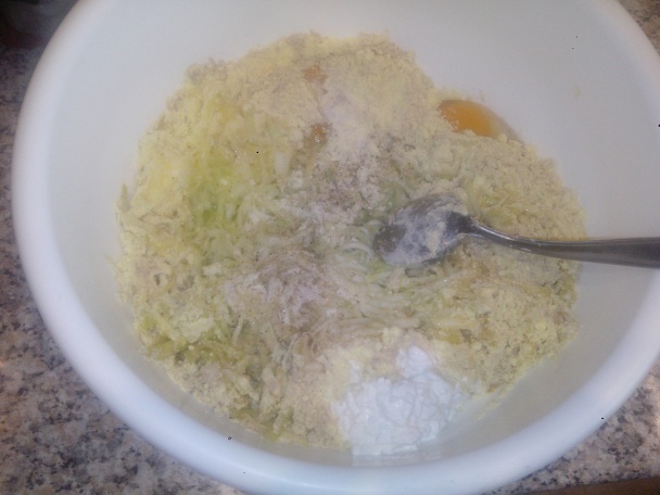 Cuketový fitness koláč - obrázok 1