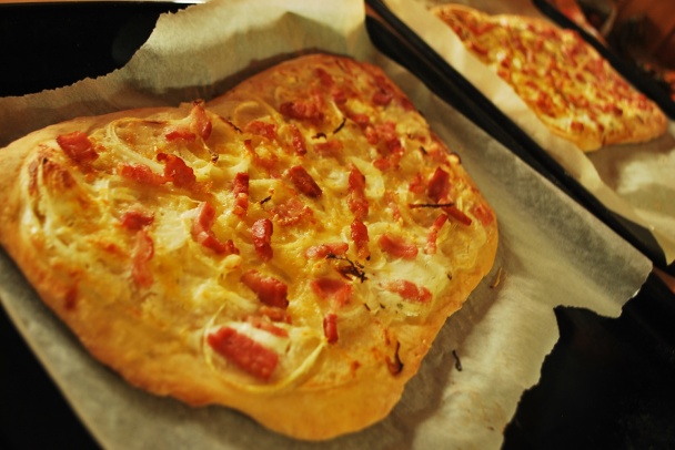 Tarte flambée - francúzsky slaný koláč (fotorecept) - obrázok 6