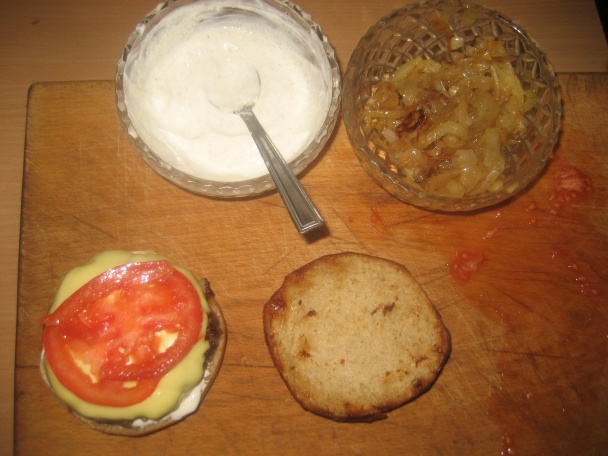 Kráľovský hamburger s domácou žemľou (fotorecept) - obrázok 12