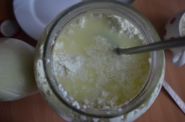 Cesnaková nátierka zo žinčice (fotorecept) - obrázok 1