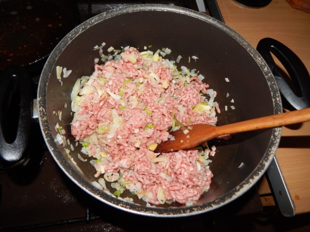 Pikantné ragú s polentovými knedličkami (fotorecept) - obrázok 2