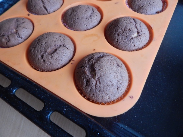 Cupcakes s tvarohovo-kokosovou plnkou (fotorecept) - obrázok 5