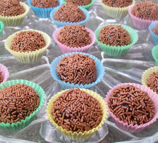 Bonbóny Brigadeiro (fotorecept) - obrázok 5