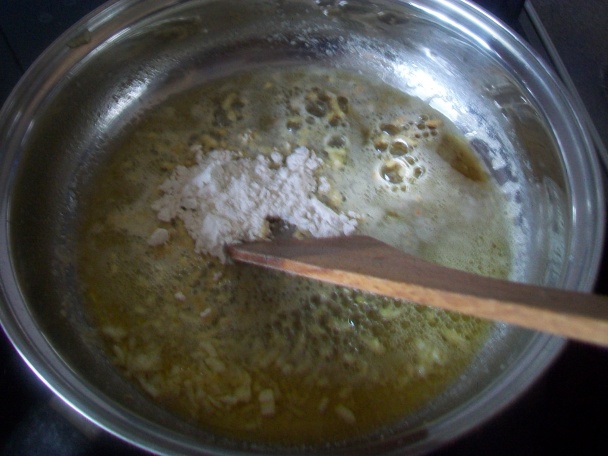 Bravčové medailónky z panenky s bazalkovou omáčkou (fotorecept) - obrázok 2