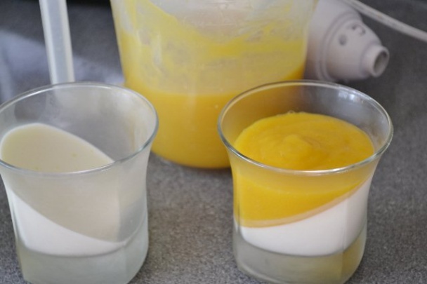 Kokosová panna cotta a mangové želé(fotorecept) - obrázok 6