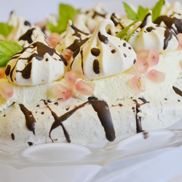 Pavlova s čoko-mätovou príchuťou (fotorecept) - obrázok 6