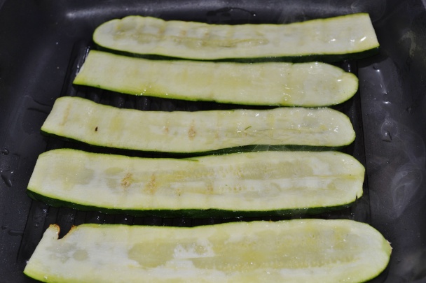 Grilovaná cukina s mozzarellou (fotorecept) - obrázok 1