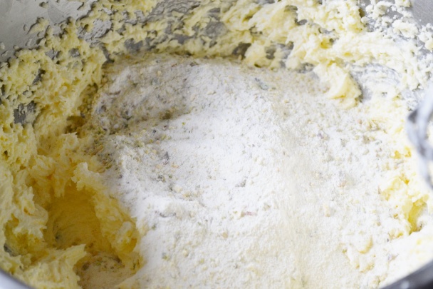 Slivkovo-pistáciový koláč (fotorecept) - obrázok 2