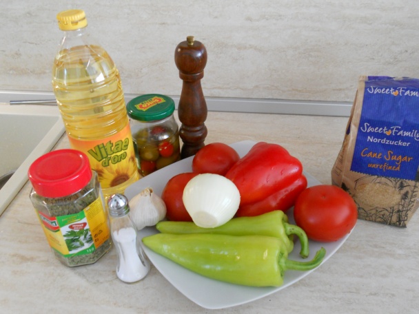 Palacinky plnenené tvarohom a šunkou so studenou mexickou omáčkou - obrázok 4