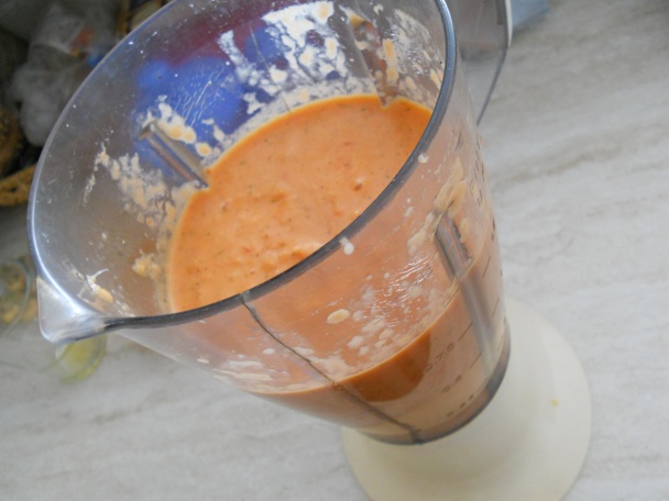 Palacinky plnenené tvarohom a šunkou so studenou mexickou omáčkou - obrázok 5