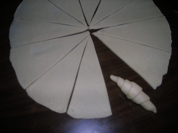 Malé rožky so strúhaným syrom - obrázok 3