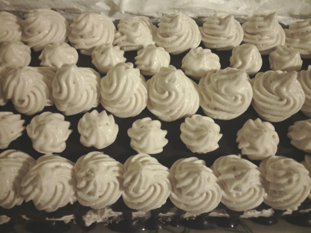 Čokoládovo-karamelová torta - obrázok 3