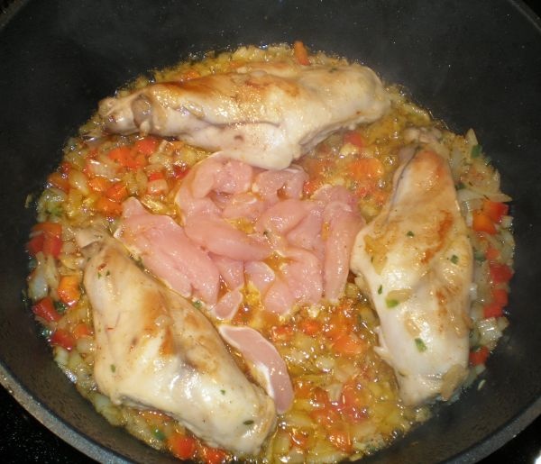 Paella s 3 druhmi mäsa (fotorecept) - obrázok 3