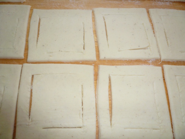 Plnené lístkové štvorce - slané (fotorecept) - obrázok 3