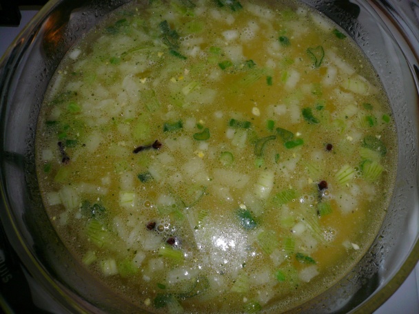 Kuracie karí s ananásom a hrozienková ryža /fotorecept/ - obrázok 13