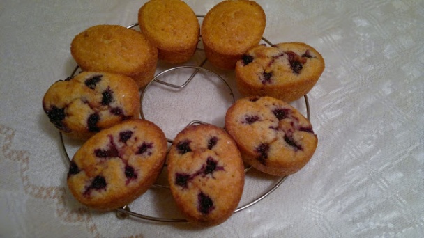 Černicovo-citrónové friands (fotorecept) - obrázok 7