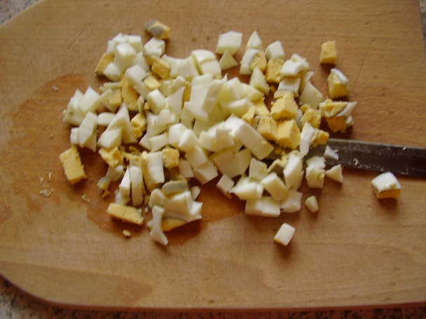 Lahôdkový Surimi šalát - obrázok 3