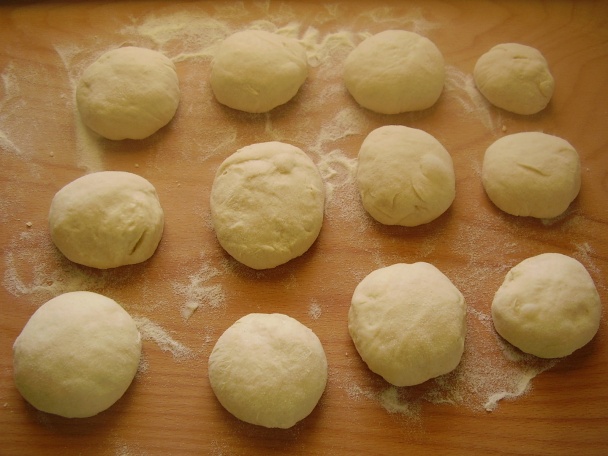 Domáce kysnuté koláče - obrázok 6