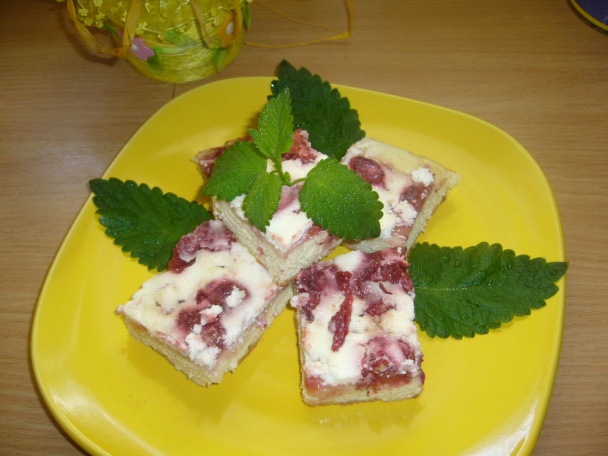 Smotanový- jahodový koláč - obrázok 3