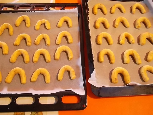 Orechové rohlíčky - obrázok 3