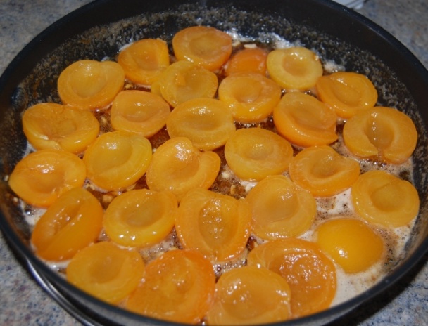 Marhuľová Tarte Tatin s mandľami /fotorecept/ - obrázok 4