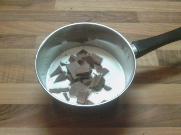 Jednoduchá MILKA torta (fotorecept) - obrázok 3