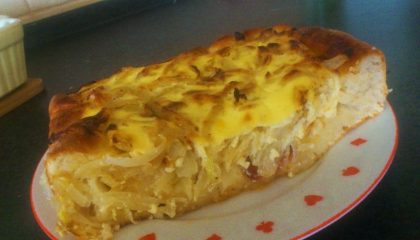 Kysnutý koláč s cibuľou - obrázok 4