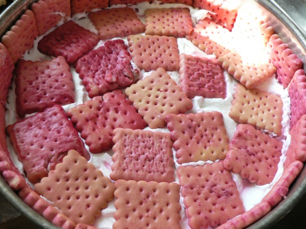 Nepečená šľahačková torta - obrázok 3