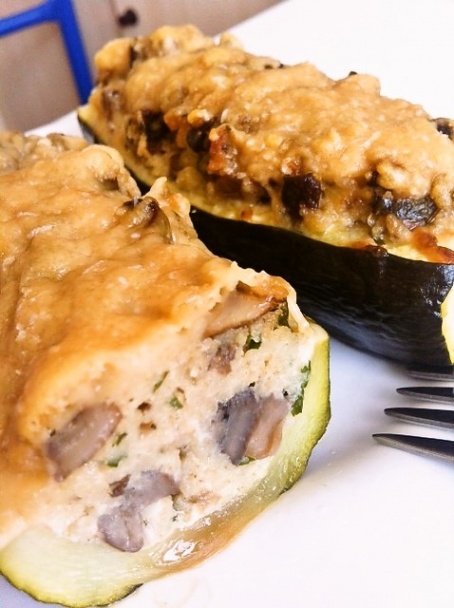 Cukina plnená šampiňónovým bulguritom - obrázok 3