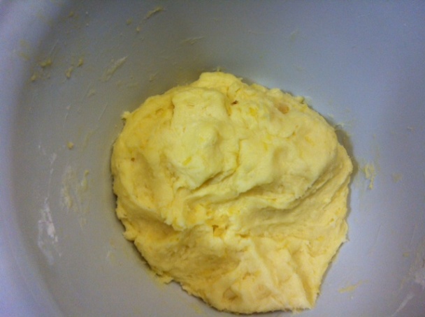 Pao de queijo (pau di kejžu) - syrové žemličky z Brazílie (fotorecept) - obrázok 3