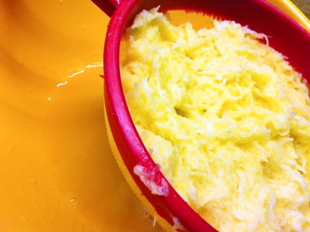 Zemiakové placky s kuracou pečienkou - obrázok 1