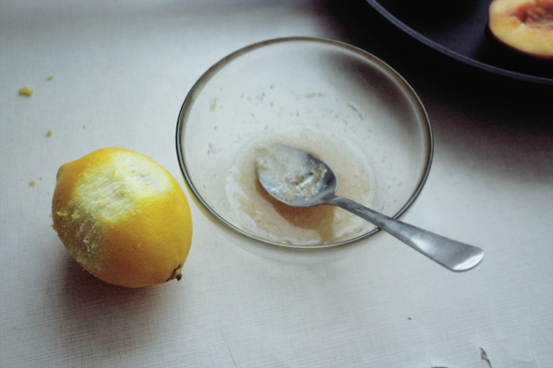 Ovsená kaša s karamelizovanými broskyňami - obrázok 2