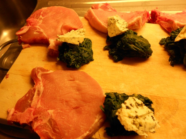 Bravčové karé plnené gorgonzolou a špenátom - obrázok 3