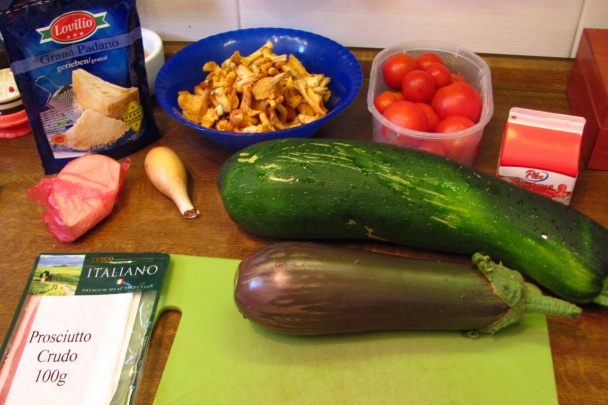 Augustová záhrada s kuriatkami - obrázok 1