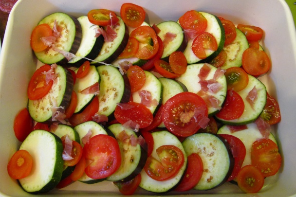 Augustová záhrada s kuriatkami - obrázok 3