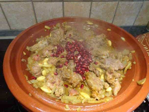 Tajine z kozľacieho mäsa so sušenými marhuľami,  slivkami a medom (fotorecept) - obrázok 5