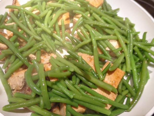 Teriyaki tofu so zelenou fazuľkou a sezamom - obrázok 6