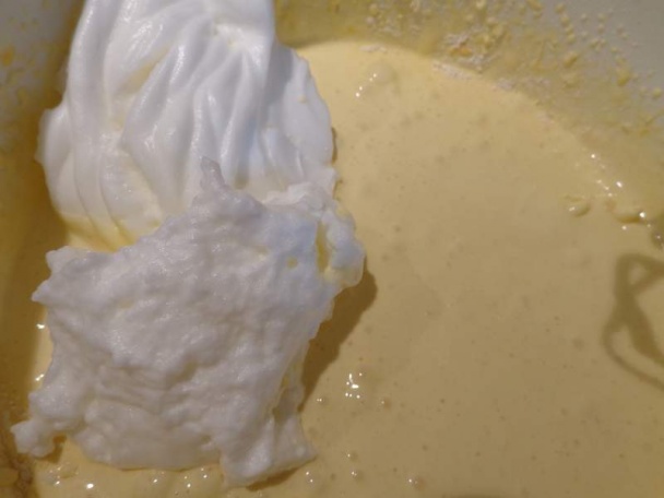 Piškótový koláč s pomarančovou príchuťou na spôsob portugalského Pão de ló - obrázok 6