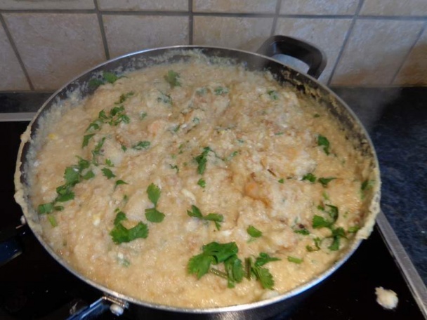 Portugalská chlebová kaša s krevetami - açorda de camarão (fotorecept) - obrázok 7