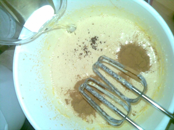 Karamelový koláč s marhuľami a smotanovou polevou (fotorecept) - obrázok 4