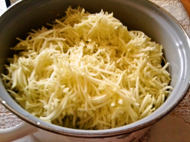 Cuketový koláč s mrveničkou (fotorecept) - obrázok 1