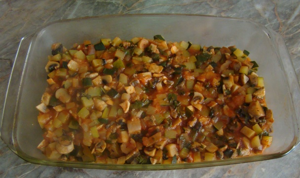 Cestoviny cannellioni plnené kuracími prsíčkami a tofu, zapečené s cukinou a šampiňónmi - obrázok 4