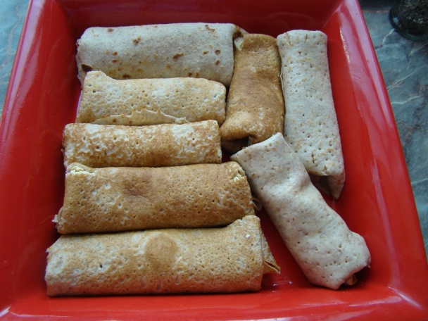 Zapekané palacinky z ovsenných vločiek s náplňou z bieleho a údeného tofu. - obrázok 2