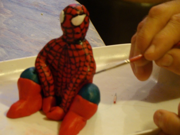Torta Spiderman s karamelovo-vanilkovým krémom (fotorecept) - obrázok 8