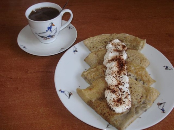 Celozrnné palacinky s Nutellou a kyslou smotanou  - obrázok 3