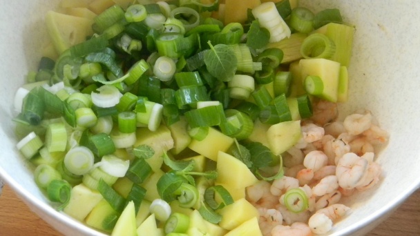 Šalát z kreviet a ryže s mangom - obrázok 1