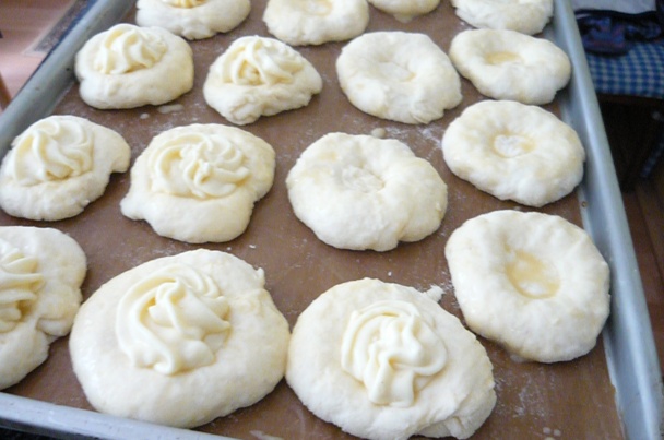 Kysnuté koláčiky s tvarohovým krémom  - obrázok 4