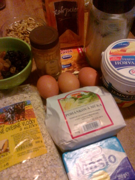 Pohánkovo-ovsený koláč s tvarohom - obrázok 1