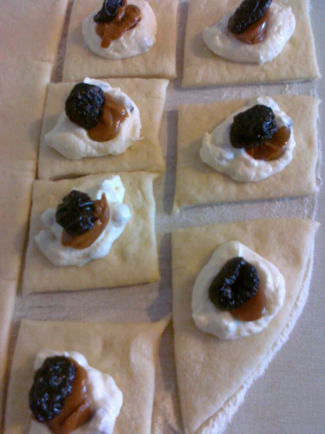 Kysnuté muffiny s tvarohom a karamelovým salkom - obrázok 1